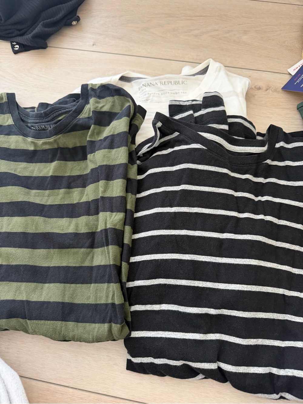 Banana Republic men’s Striped 3 long sleeve shirts  black 0live, white. New.40